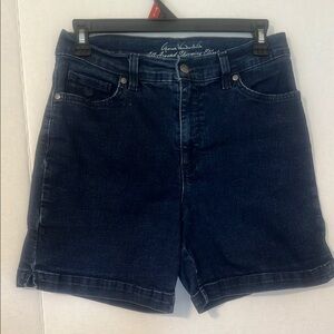Gloria Vanderbilt Blue Jean Shorts Classic Cut-Off Style